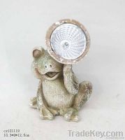 polyresin frog with solar light decoration