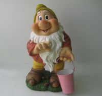 resin decorative garden gnome