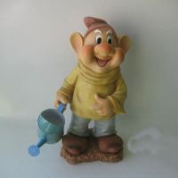 resin decorative garden gnome