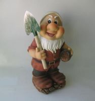 resin decorative garden gnome