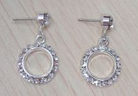 https://fr.tradekey.com/product_view/Alloy-Earring-70887.html