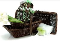 Willow Holiday Basket