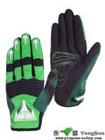 Sports glove 2