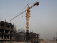 self raising tower crane