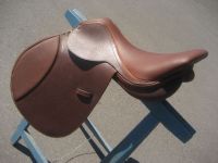 Tan Pistera Saddle