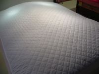 quiting mattress protector with teflon treatment