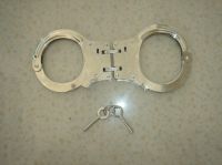 Hinge Style Handcuff