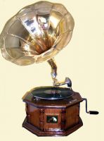 https://ar.tradekey.com/product_view/Ancient-Gramophones-88663.html