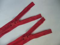 Plastic Zipper Manufacturer