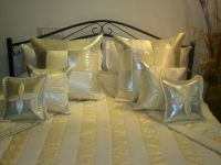 LUXURY COMFORTERS & BEDDING SET