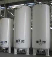 Cryogenic liquid storage tank