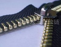 https://fr.tradekey.com/product_view/10-Metal-Zipper-1228444.html