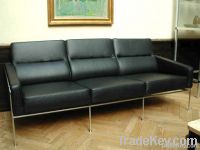 Jacobsen Style Sofa 3300 Series