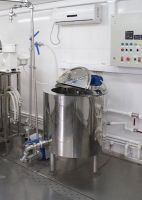 Greek yogurt mini plant 1000 liters of milk per shift