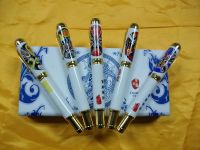 blue and white porcelain pen