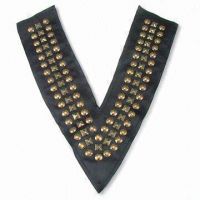 costume collar motif