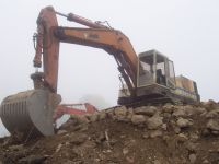 excavator rock 400