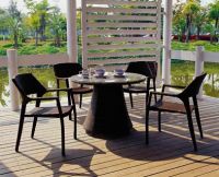 outdoor dining table set