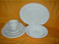 https://www.tradekey.com/product_view/65-Pcs-Super-White-Porcelain-Dinnerware-1502791.html