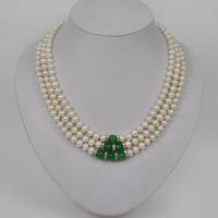 Elegant  Freshwater pearl  necklace