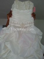New Authentic Wedding Dresses Sale $99.99