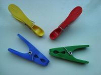 clothes clips