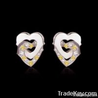 1 ct. yellow & white diamonds heart shape earrings gold