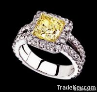3 ct.radiant canary center diamond engagement ring gold