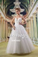 Custom made China crystal rhinestone lace wedding dresses Hong Kong Fashion Week for Fall/Winter