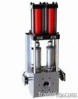 Double cylingder screen changer