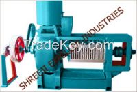 OIL EXPELLER / OIL SCREW PRESS