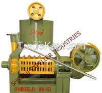 OIL EXPELLER / OIL SCREW PRESS 
