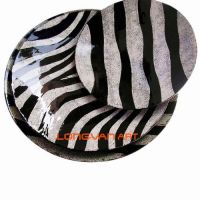 Lacquer Plate with Zebra Eggshell Inlay