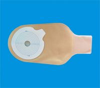colostomy bag with Hydroclloid flange with non-woven edge