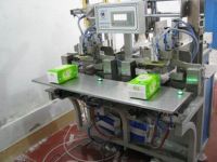 Double soft tissue paper packing machine pumping