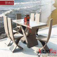 X-shape wicker dining room set