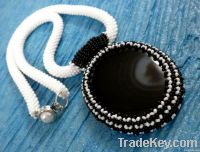 Black and white - Black onyx pendant with white bead rope