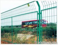 Highway wire mesh fence