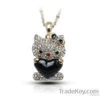 Hello Kitty pendant with crystal