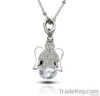 charms pendant with diamond