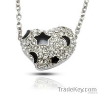 heart shape pendant with diamond