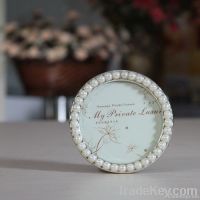 photo frame with pearl