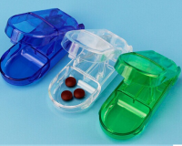 OEM wholesales pills cutter devices,pills shortage case with good quality and easy to bring 3colors for choice