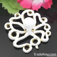 https://ar.tradekey.com/product_view/50mm-White-Octopus-Pendant-Fashion-Jewelry-1918525.html