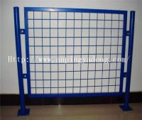 2014 Factory Powder Coated /Galvanized Chain Link Fence Wholesale