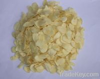 dehydrated garlic flakes