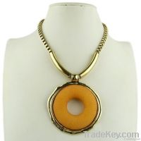 Guangzhou Vogue Big Round Yellow Pendant Necklace Gold Alloy Chain