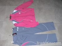 https://fr.tradekey.com/product_view/All-Season-All-Sizes-Tracksuits-2058633.html