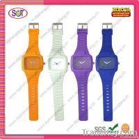 https://fr.tradekey.com/product_view/2012-Fashion-Ice-Silicone-Mens-Watches-4035084.html