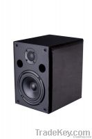 Active studio monitor speaker